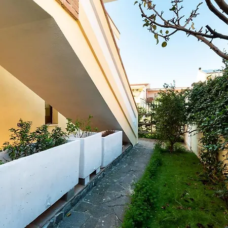 Domolea Aparthotel *