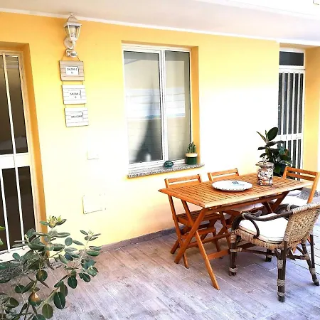 Domolea Apartmanhotel Assemini